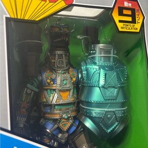 Robotic Battle Duo Action Figures - Blue and Silver